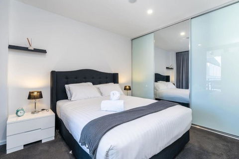 Park Avenue Apt In The Heart Of The City - Holiday Adelaide 0
