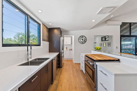 PACIFIC Stunning Coastal Home The Perfect Family Getaway - Holiday Adelaide 2