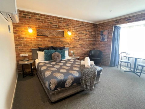 Paddlewheel Motel - Holiday Adelaide 1