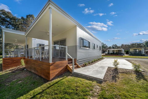 Painters Island Holiday Park - Holiday Adelaide 0