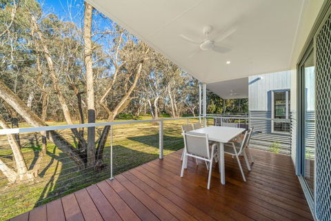 Painters Island Holiday Park - Holiday Adelaide 1