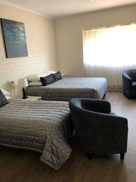 Pampas Motel Port Augusta - Holiday Adelaide 3