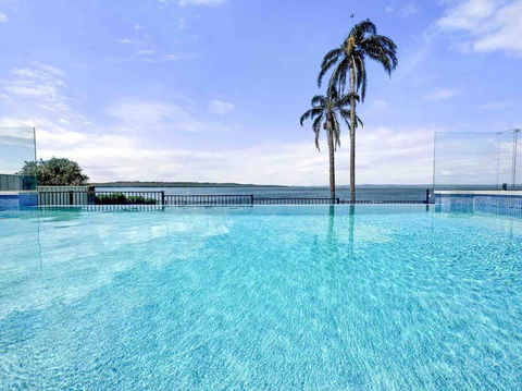 Panoramic Lakefront 6 BDRM Villa - Holiday Adelaide 3