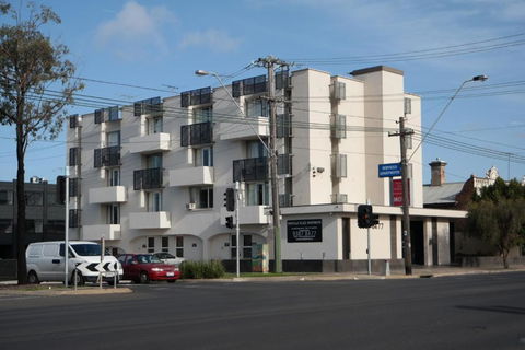 Parkville Place Serviced Apartments - Holiday Adelaide 0
