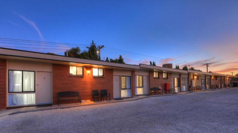 Paruna Motel - Holiday Adelaide 1