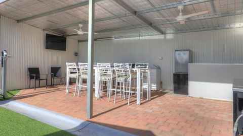 Paruna Motel - Holiday Adelaide 3