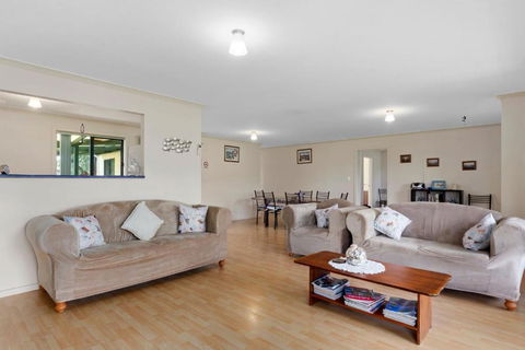 Pascalinga 38 Carrickalinga Road - Holiday Adelaide 2