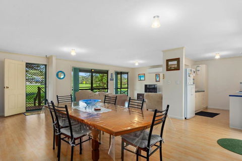 Pascalinga 38 Carrickalinga Road - Holiday Adelaide 3