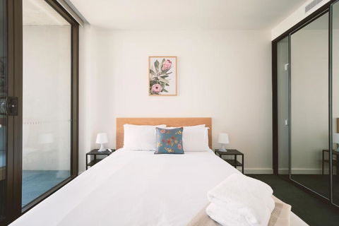 Patio Mt View 1BR Apt In CBD Near ANU And Museum With Free Parking And WiFi - Holiday Adelaide 3