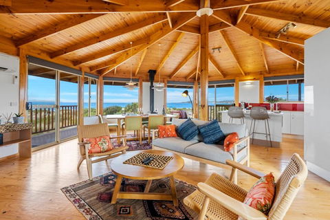 Peace & Plenty - Holiday Adelaide 3