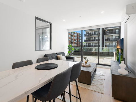 Peaceful 1-Bed Unit With A Spacious Balcony - Holiday Adelaide 3