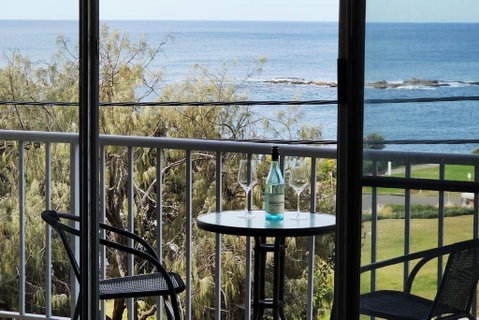 Penthouse Apartment Ocean Views - Holiday Adelaide 0