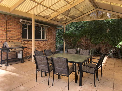 Pleasant View - Holiday Adelaide 1