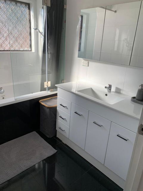 Pets Welcome Central And Convenient - Holiday Adelaide 2
