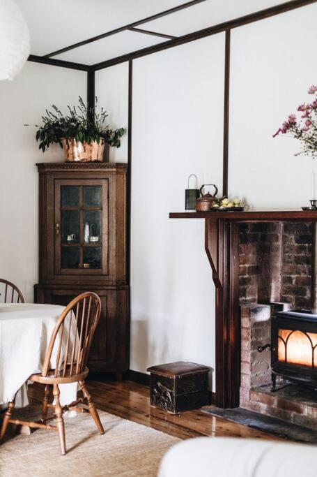 Pickers Hut - A Country Style Featured Dream Stay - Holiday Adelaide 2