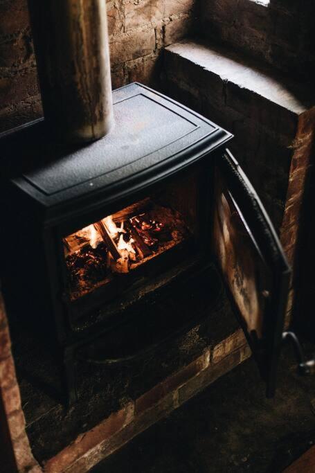Pickers Hut - A Country Style Featured Dream Stay - Holiday Adelaide 3