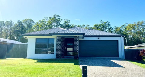 Plantation Retreat 4 Bedroom Modern Home - Holiday Adelaide 1