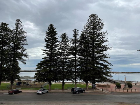 Port Broughton Hotel And Sunnyside Motel - Holiday Adelaide 0