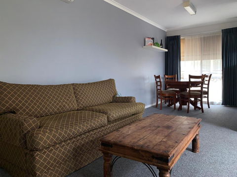 Portarlington Holiday Apartment - Holiday Adelaide 3
