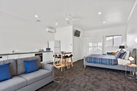 Port Lincoln Shark Apartment 5 - Holiday Adelaide 0