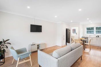 Prime Location 2 Bed Renovated In Royston Park with Holiday Adelaide