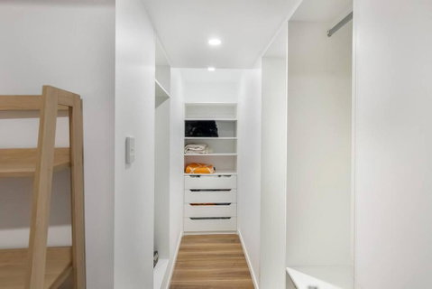 Prime Location, Stylish Space - Holiday Adelaide 3