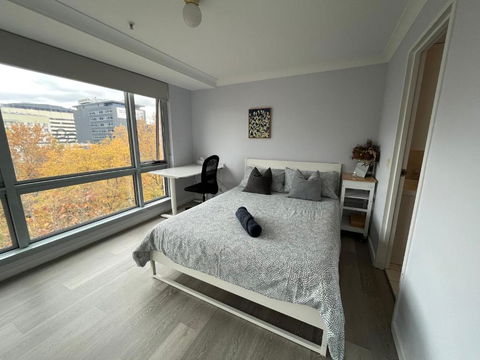 Private Room With Ensuite In The CBD - Holiday Adelaide 1