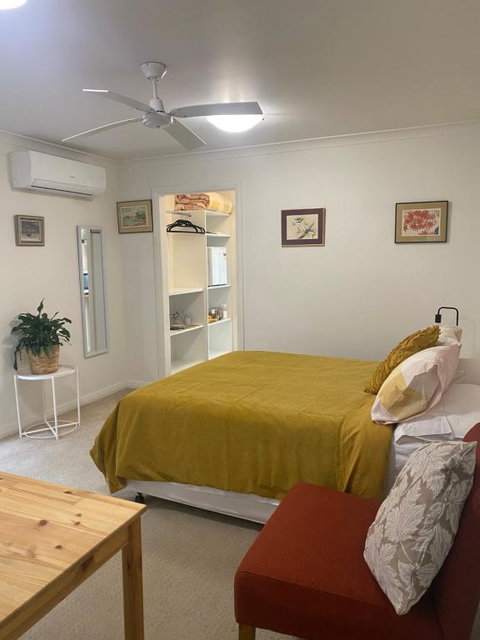 Private Room With Ensuite - Holiday Adelaide 0