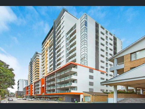 Private Room With Shared Washroom Only In 3bhk Apartment - Holiday Adelaide 0