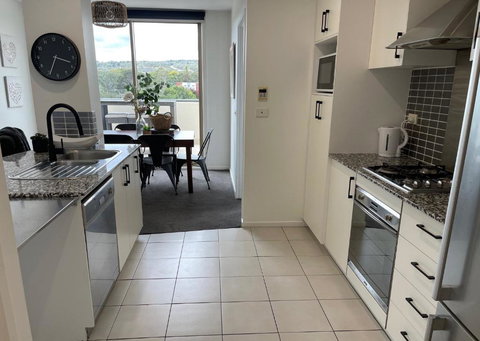 Qbn Cracker: 2BR, 2BA, 2 Secure B/ Ment Car Parks - Holiday Adelaide 3