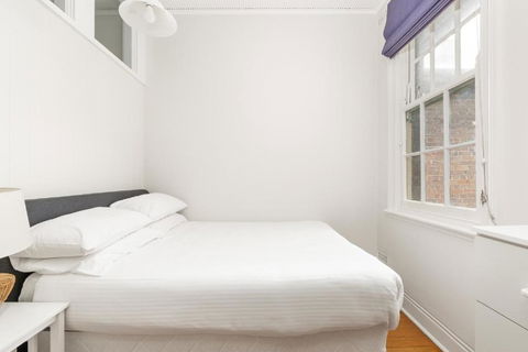 Quaint 3-Bed Heritage Home In The Heart Of Sydney - Holiday Adelaide 3