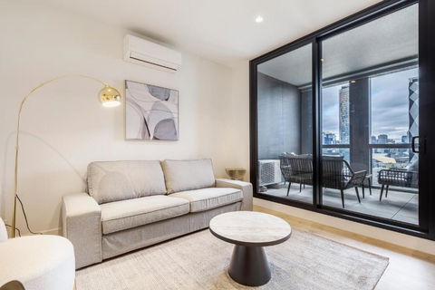 Quaint Stylish Hideout In Trendy South Melbourne - Holiday Adelaide 0