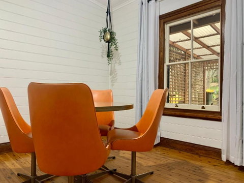 Quarryman Cottage @ 102 - Holiday Adelaide 1