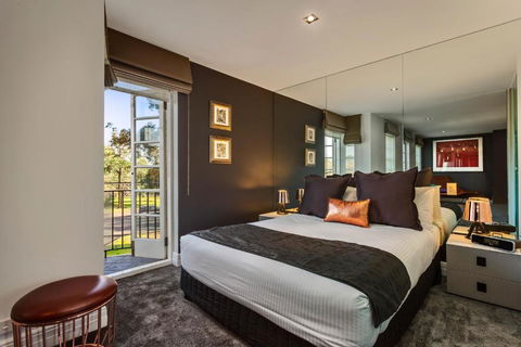 Quest East Melbourne - Holiday Adelaide 0