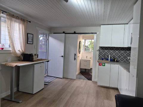 Quiet Quarters - Holiday Adelaide 3
