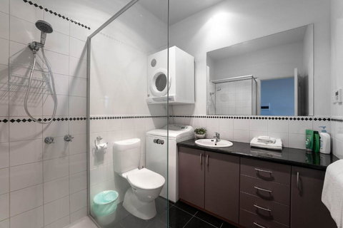 Raffless - Holiday Adelaide 3