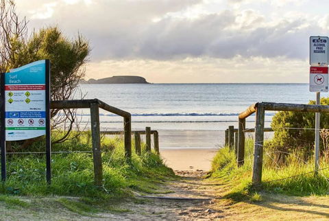 Rare Broulee Beachfront House - Holiday Adelaide 0