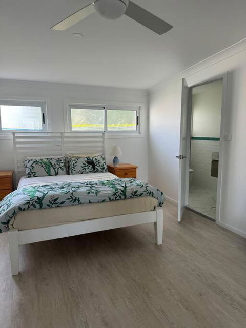 Rare Broulee Beachfront House - Holiday Adelaide 1