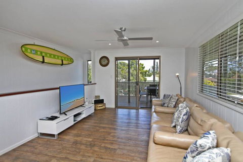 Red Door Beach House - Holiday Adelaide 2