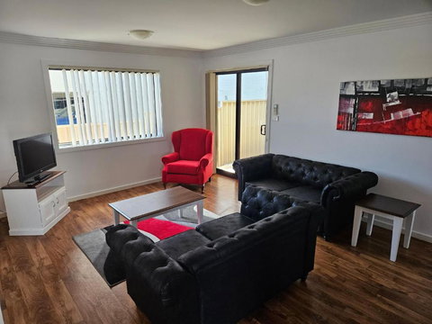 Quintet 1 155 - Holiday Adelaide 0