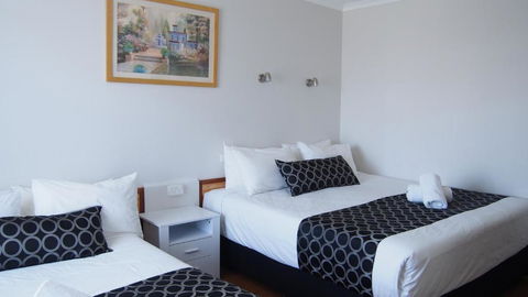 Queanbeyan Motel - Holiday Adelaide 1