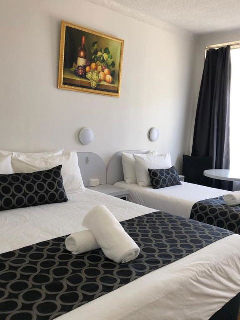 Queanbeyan Motel - Holiday Adelaide 3