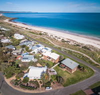 At The Beach - 54 Elizabeth Crescent - Holiday Adelaide