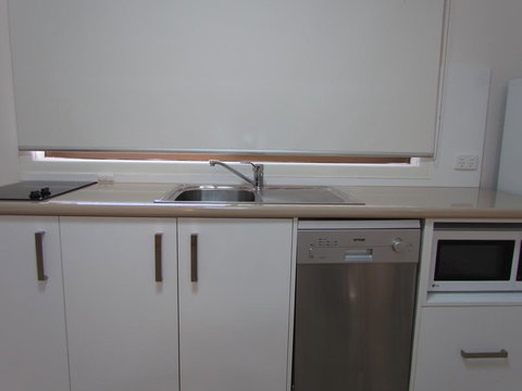 Augathella Motel & Caravan Park - Holiday Adelaide 2