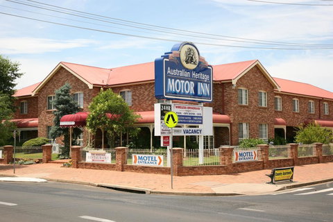 Australian Heritage Motor Inn - Holiday Adelaide 2