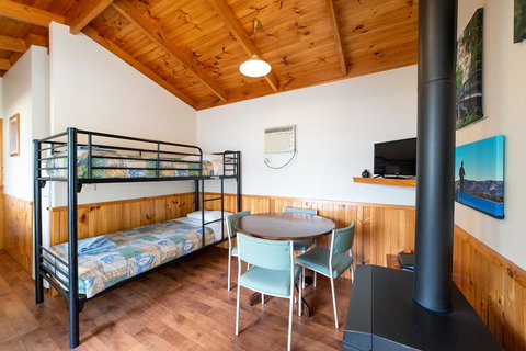 Awonga Cottages - Holiday Adelaide 1