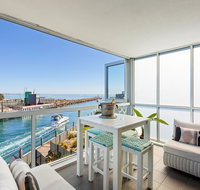 Azure Bliss Family escape opposite beach with heated pool access - Holiday Adelaide