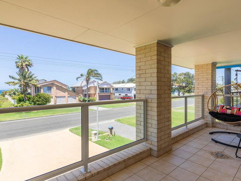 Azure Waters - Perfectly Positioned With Ocean Views - Holiday Adelaide 3