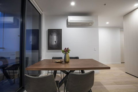  Green-hoodStunning 2 Bedrooms Apt@parkville - Holiday Adelaide 2