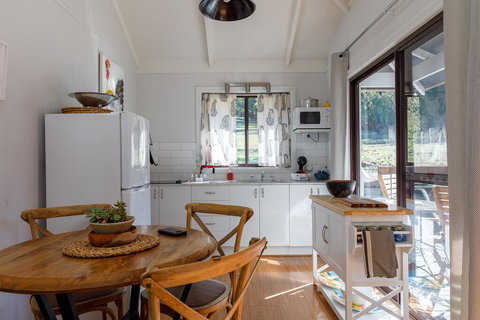 Bandalong Cottages - Holiday Adelaide 1